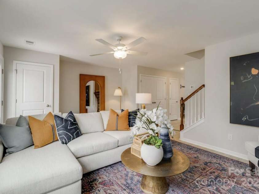2814 Lehigh Road, Charlotte, NC 28208.  MLS# CAR4302549, YatesRealty ID 2845. 