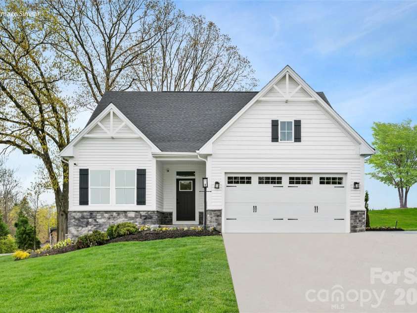 917 Heathway Drive, Charlotte, NC 28213.  MLS# CAR4386039, YatesRealty ID 28450. Representative Photo Only
