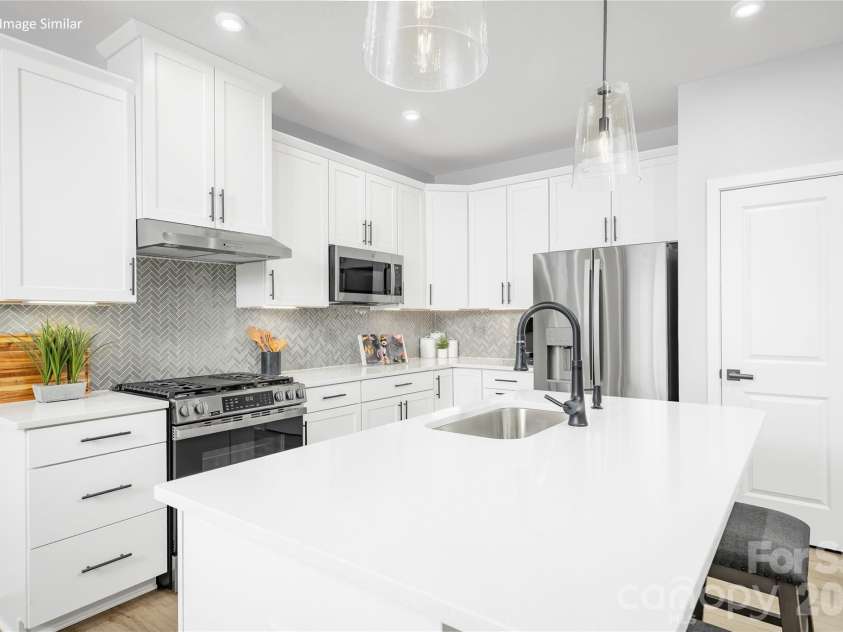917 Heathway Drive, Charlotte, NC 28213.  MLS# CAR4386039, YatesRealty ID 28450. Representative Photo Only