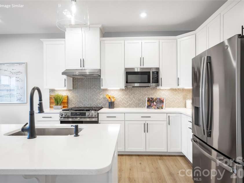 917 Heathway Drive, Charlotte, NC 28213.  MLS# CAR4386039, YatesRealty ID 28450. Representative Photo Only