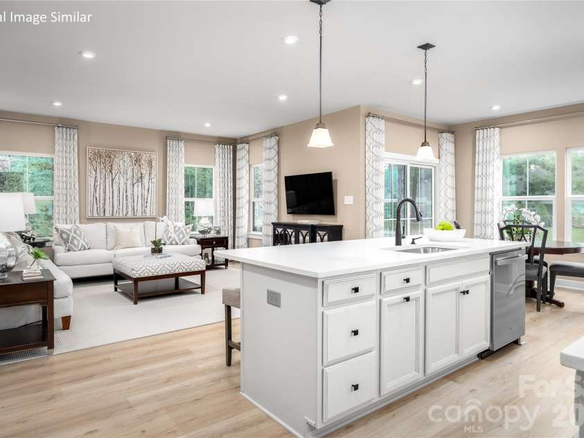 913 Heathway Drive, Charlotte, NC 28213.  MLS# CAR4386050, YatesRealty ID 28451. Representative Photo Only