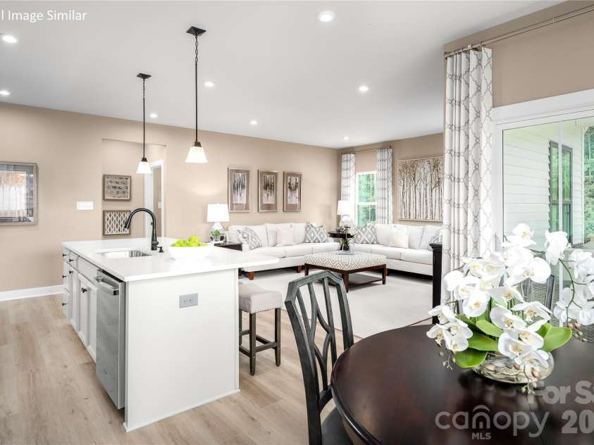 913 Heathway Drive, Charlotte, NC 28213.  MLS# CAR4386050, YatesRealty ID 28451. Representative Photo Only