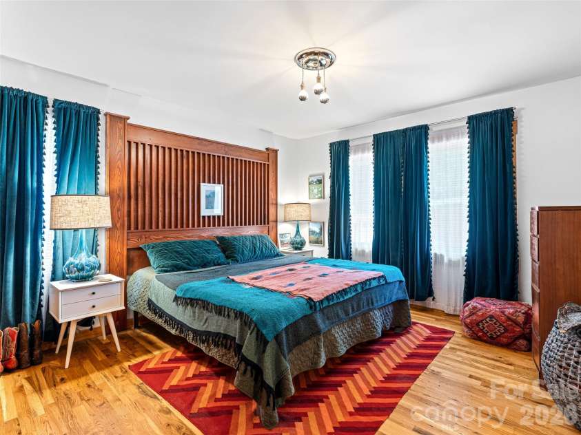 241 Pinners Cove Road, Asheville, NC 28803.  MLS# CAR4385845, YatesRealty ID 28453. Primary bedroom