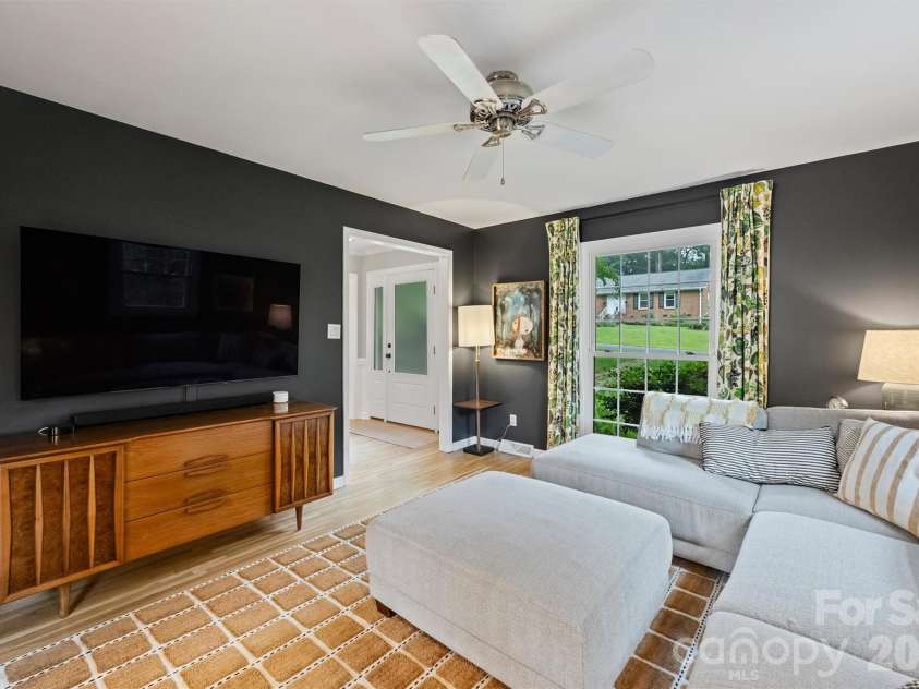 11321 Torino Road, Matthews, NC 28105.  MLS# CAR4335303, YatesRealty ID 28455. 