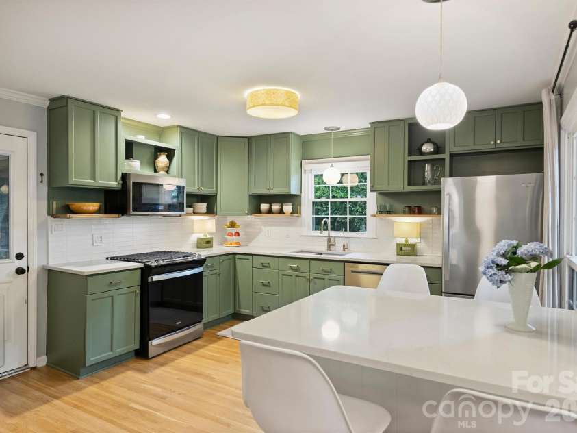 11321 Torino Road, Matthews, NC 28105.  MLS# CAR4335303, YatesRealty ID 28455. 