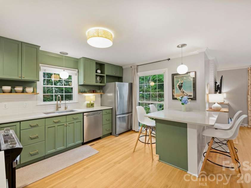 11321 Torino Road, Matthews, NC 28105.  MLS# CAR4335303, YatesRealty ID 28455. 