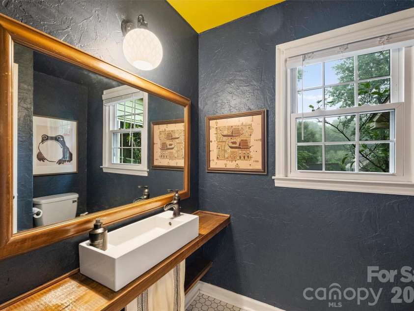 11321 Torino Road, Matthews, NC 28105.  MLS# CAR4335303, YatesRealty ID 28455. 
