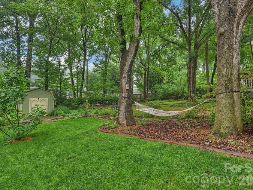 11321 Torino Road, Matthews, NC 28105.  MLS# CAR4335303, YatesRealty ID 28455. 