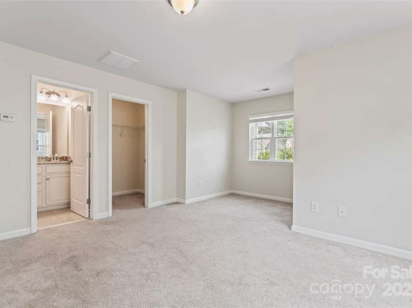 133 Yellowbell Road, Mooresville, NC 28117.  MLS# CAR4267306, YatesRealty ID 28455. Guest suite