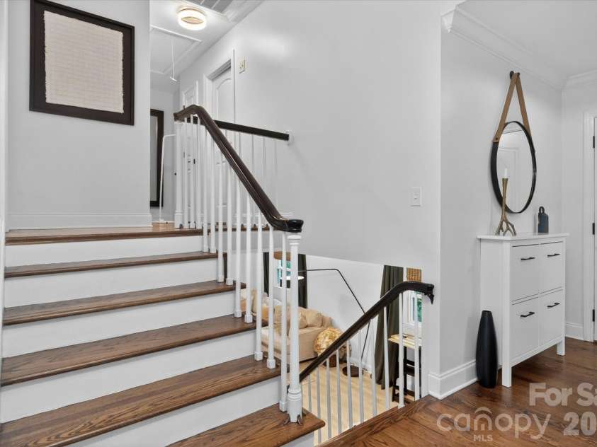 1910 Wensley Drive, Charlotte, NC 28210.  MLS# CAR4388306, YatesRealty ID 28456. 