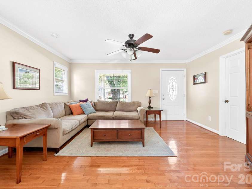 206 Eagle Road, Belmont, NC 28012.  MLS# CAR4388879, YatesRealty ID 28457. 