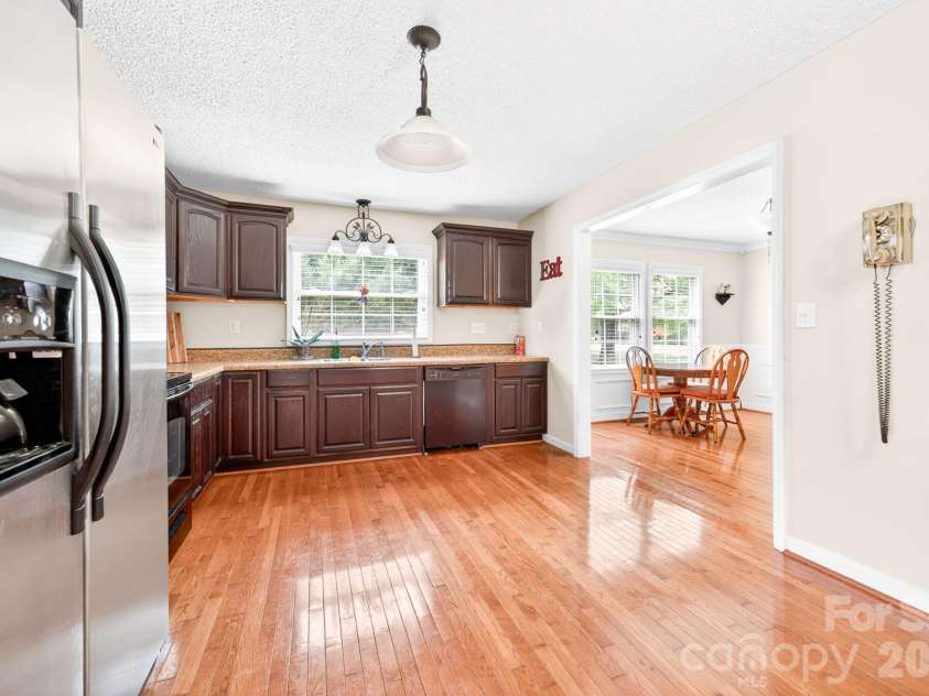 206 Eagle Road, Belmont, NC 28012.  MLS# CAR4388879, YatesRealty ID 28457. 
