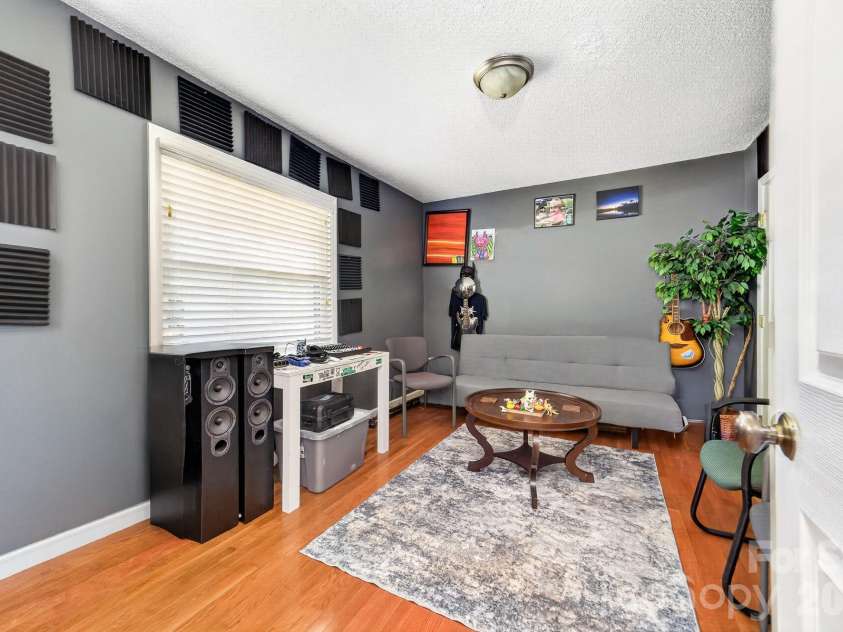 206 Eagle Road, Belmont, NC 28012.  MLS# CAR4388879, YatesRealty ID 28457. 