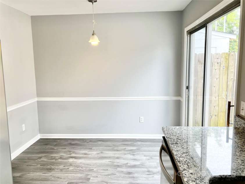 1422 Delane Avenue, Charlotte, NC 28211.  MLS# CAR4282002, YatesRealty ID 28458. 