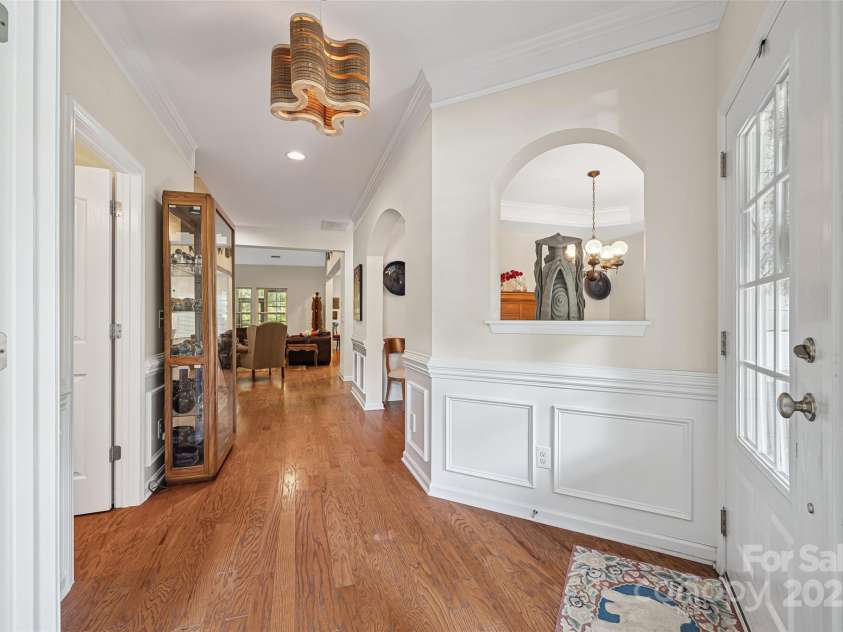 16833 Rudence Court, Charlotte, NC 28278.  MLS# CAR4277040, YatesRealty ID 28459. 