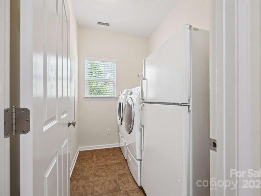 16833 Rudence Court, Charlotte, NC 28278.  MLS# CAR4277040, YatesRealty ID 28459. 