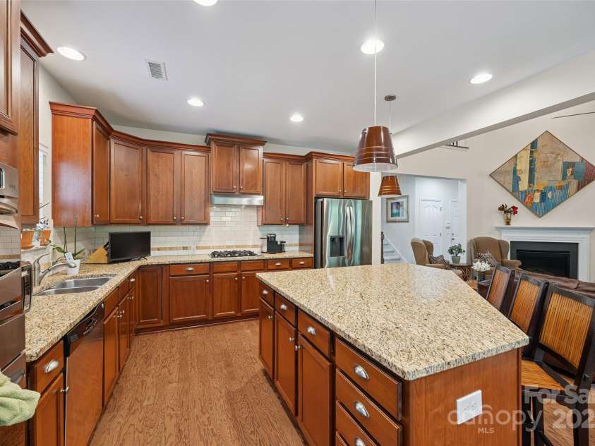16833 Rudence Court, Charlotte, NC 28278.  MLS# CAR4277040, YatesRealty ID 28459. 