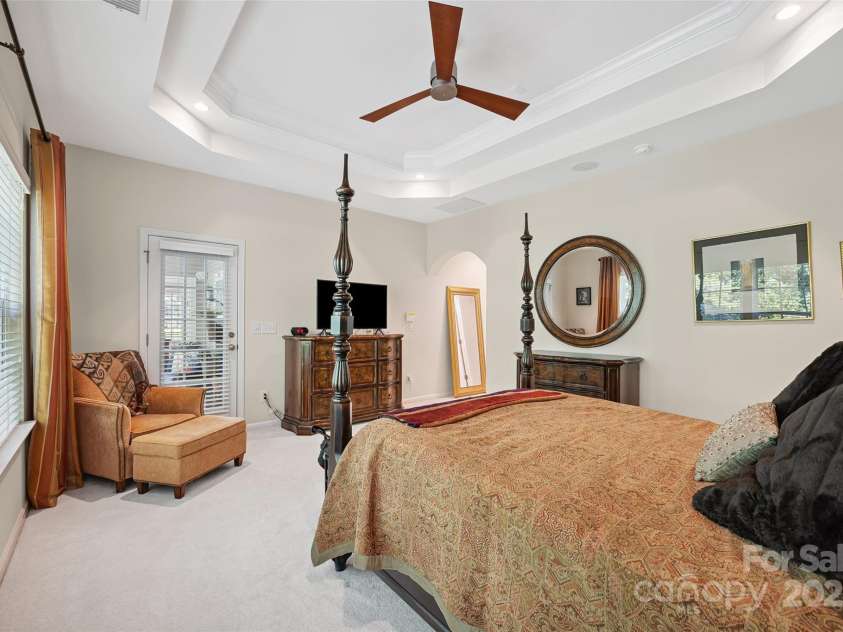 16833 Rudence Court, Charlotte, NC 28278.  MLS# CAR4277040, YatesRealty ID 28459. 