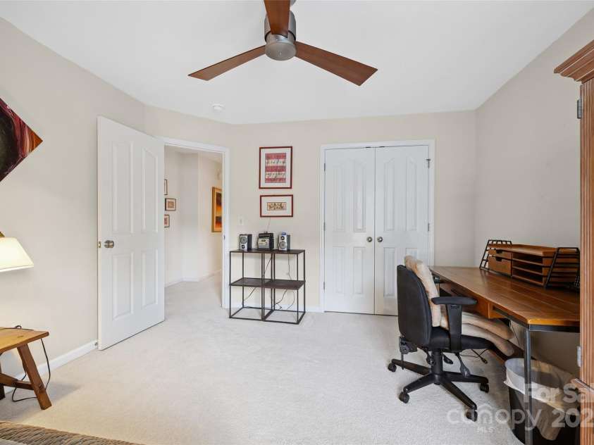 16833 Rudence Court, Charlotte, NC 28278.  MLS# CAR4277040, YatesRealty ID 28459. 