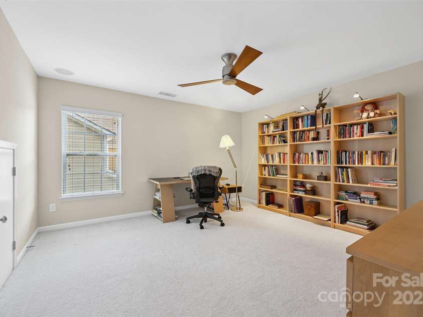 16833 Rudence Court, Charlotte, NC 28278.  MLS# CAR4277040, YatesRealty ID 28459. 