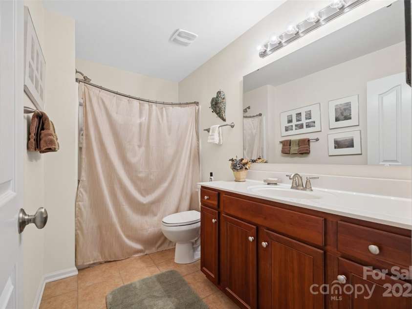 16833 Rudence Court, Charlotte, NC 28278.  MLS# CAR4277040, YatesRealty ID 28459. 