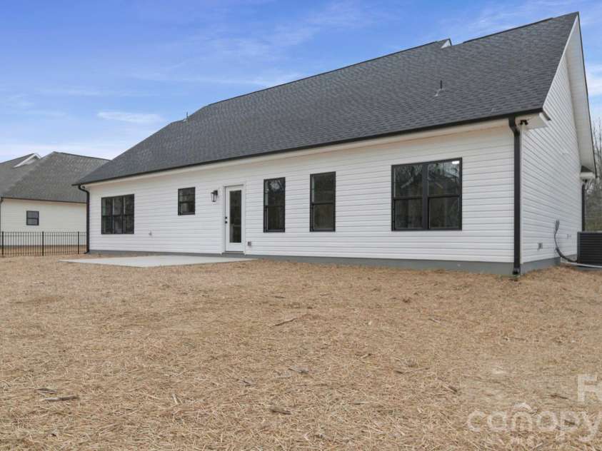 1113 Heather Oak Lane, Oakboro, NC 28129.  MLS# CAR4338144, YatesRealty ID 2846. 