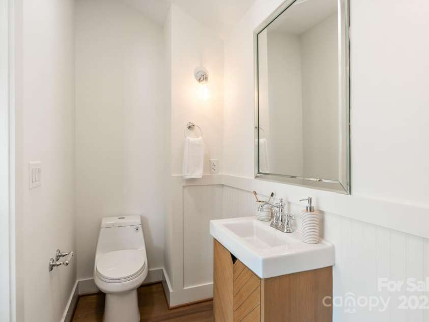 1119 Myers Street, Charlotte, NC 28206.  MLS# CAR4281419, YatesRealty ID 2846. 