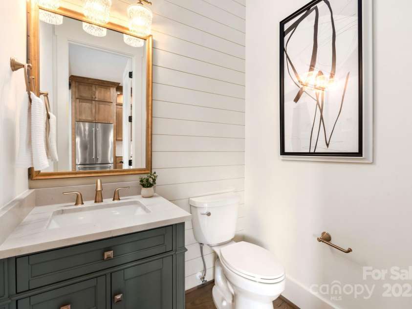 1119 Myers Street, Charlotte, NC 28206.  MLS# CAR4281419, YatesRealty ID 2846. Powder room