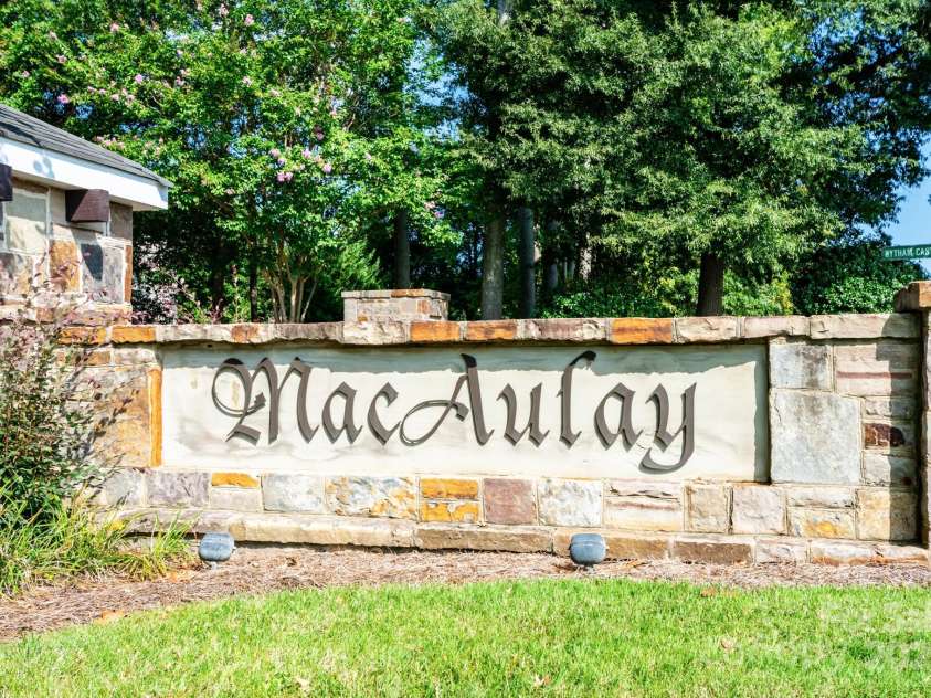 16028 Hallaton Drive, Huntersville, NC 28078.  MLS# CAR4254854, YatesRealty ID 28460. 