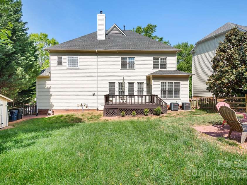 16028 Hallaton Drive, Huntersville, NC 28078.  MLS# CAR4254854, YatesRealty ID 28460. Spacious and fenced backyard