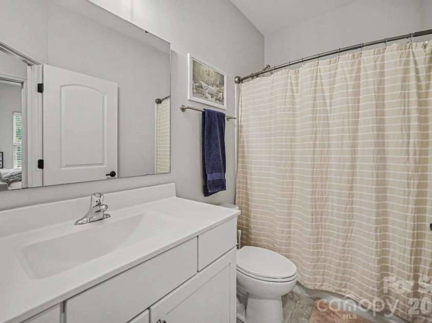 9316 Ainslie Downs Street, Charlotte, NC 28273.  MLS# CAR4390276, YatesRealty ID 28460. Shared Bath