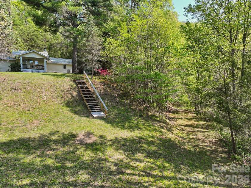 144 Bent Pine Drive, Waynesville, NC 28785.  MLS# CAR4402307, YatesRealty ID 28461. 