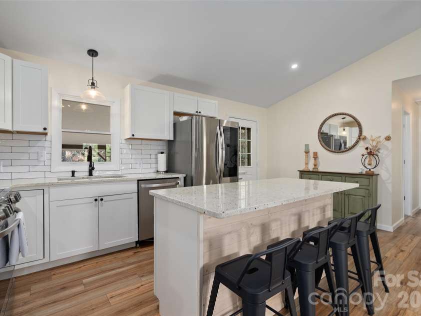 144 Bent Pine Drive, Waynesville, NC 28785.  MLS# CAR4402307, YatesRealty ID 28461. 