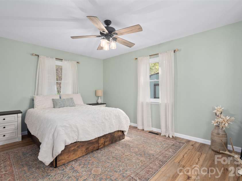 144 Bent Pine Drive, Waynesville, NC 28785.  MLS# CAR4402307, YatesRealty ID 28461. 