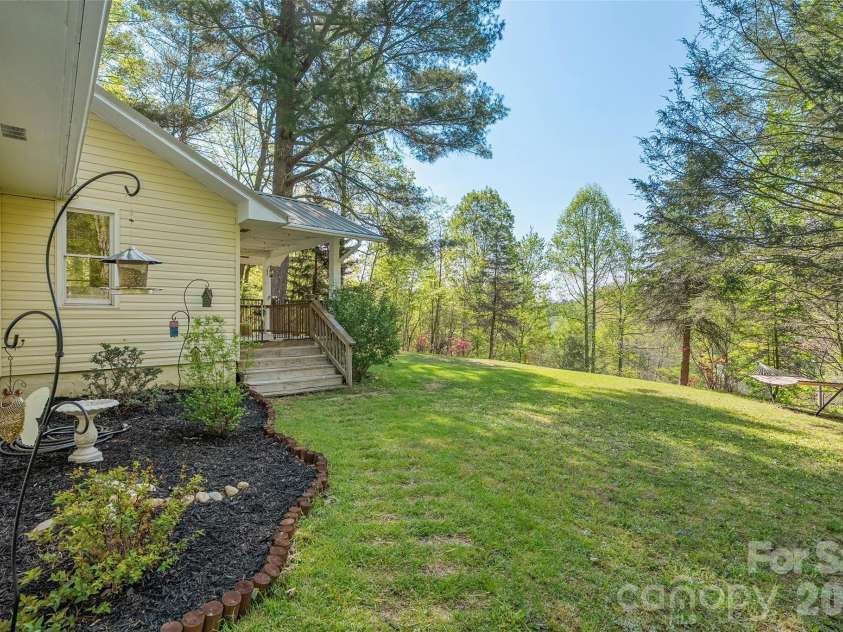 144 Bent Pine Drive, Waynesville, NC 28785.  MLS# CAR4402307, YatesRealty ID 28461. 