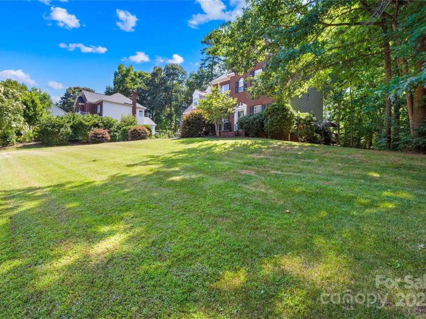 1013 Muirfield Drive, Mooresville, NC 28115.  MLS# CAR4284481, YatesRealty ID 28462. 
