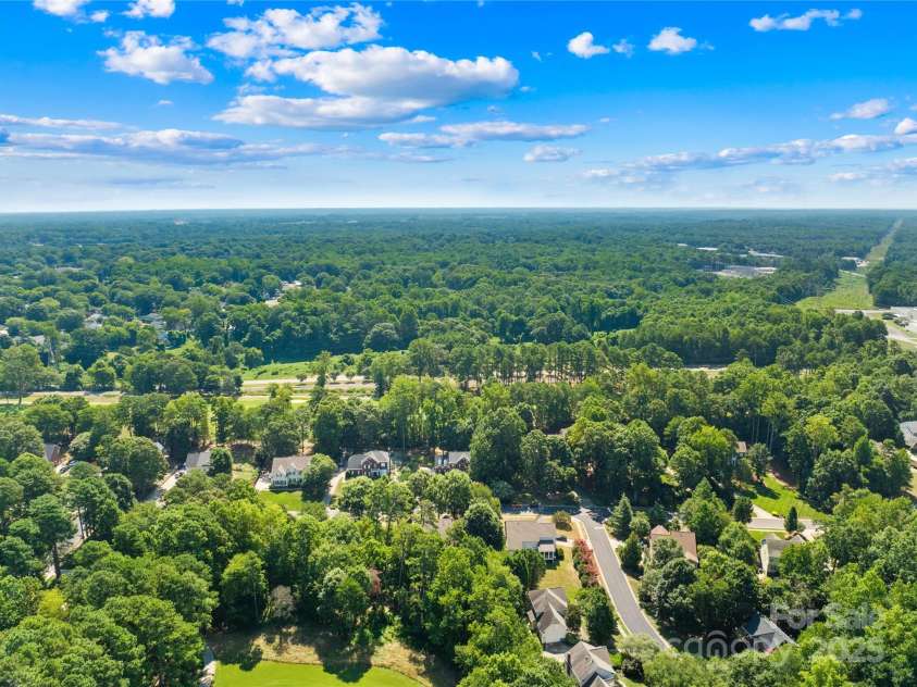 1013 Muirfield Drive, Mooresville, NC 28115.  MLS# CAR4284481, YatesRealty ID 28462. 