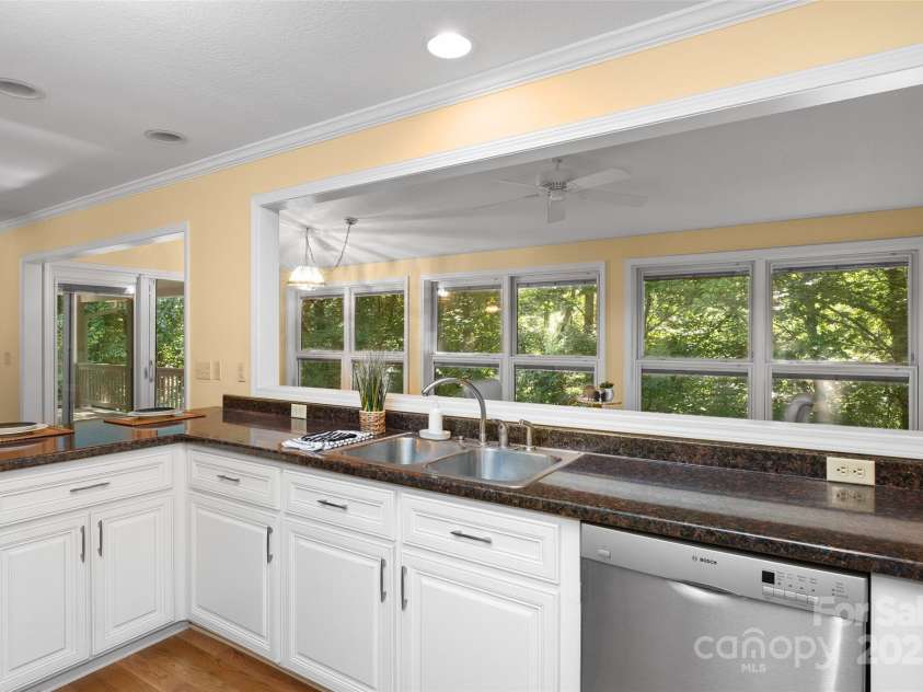 280 Crescent Drive, Lake Junaluska, NC 28745.  MLS# CAR4271616, YatesRealty ID 28463. 