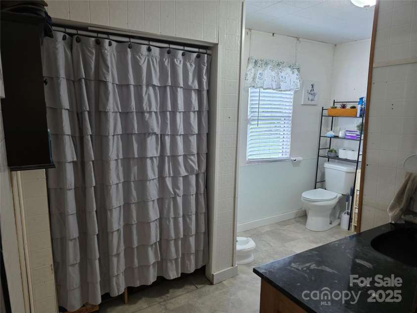 23 Pearl Street, Granite Falls, NC 28630.  MLS# CAR4264350, YatesRealty ID 28465. 