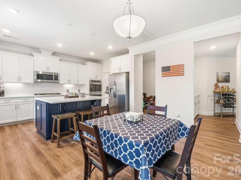 282 Bouchard Drive, Waxhaw, NC 28173.  MLS# CAR4387883, YatesRealty ID 28465. Breakfast Nook, Kitchen with Island