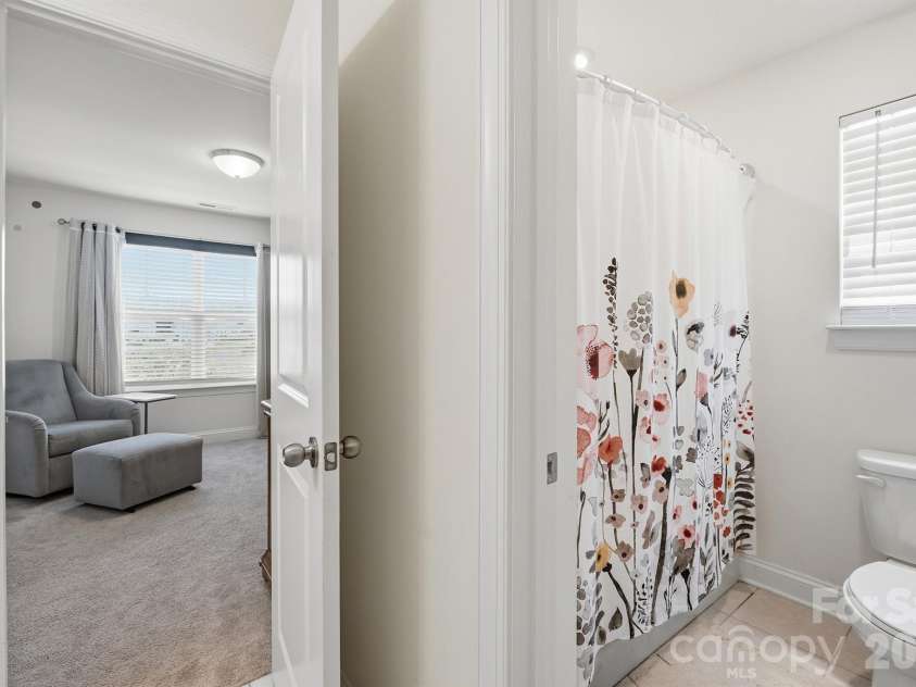 282 Bouchard Drive, Waxhaw, NC 28173.  MLS# CAR4387883, YatesRealty ID 28465. Jack and Jill Bathroom