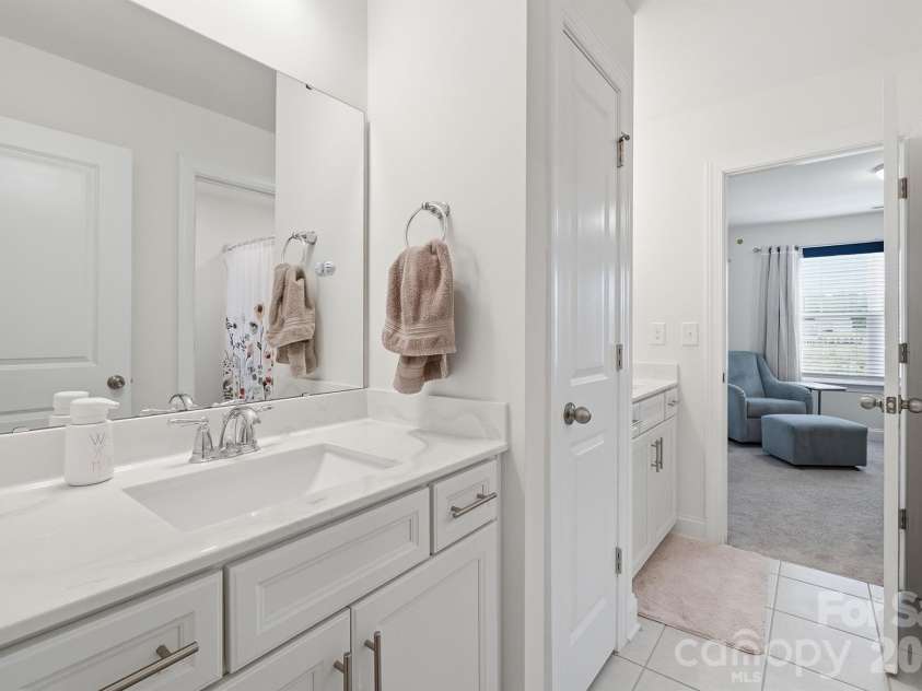 282 Bouchard Drive, Waxhaw, NC 28173.  MLS# CAR4387883, YatesRealty ID 28465. Jack and Jill Bathroom