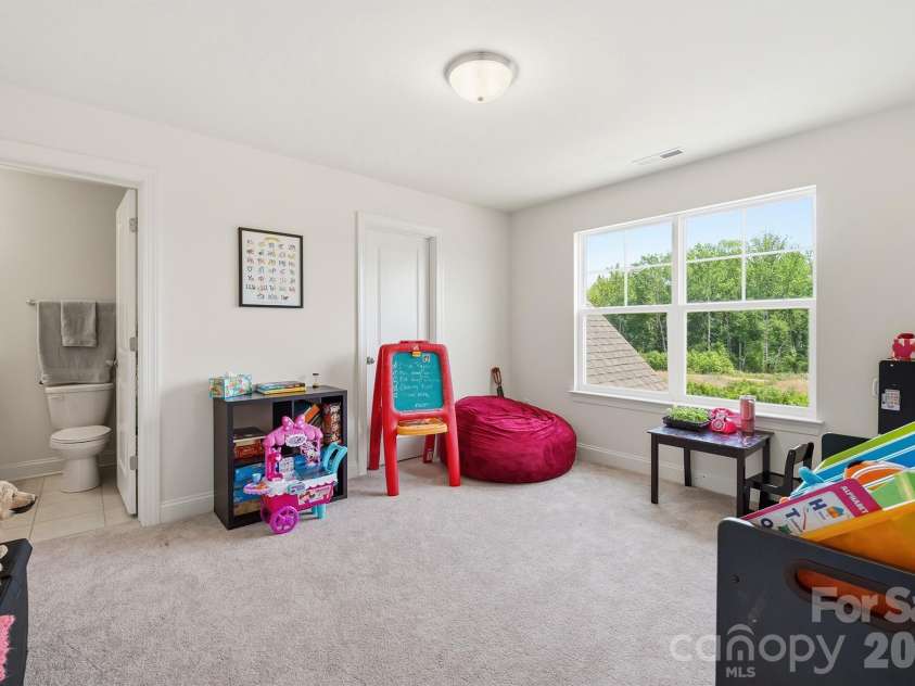 282 Bouchard Drive, Waxhaw, NC 28173.  MLS# CAR4387883, YatesRealty ID 28465. Secondary Bedroom with En-Suite Bathroom