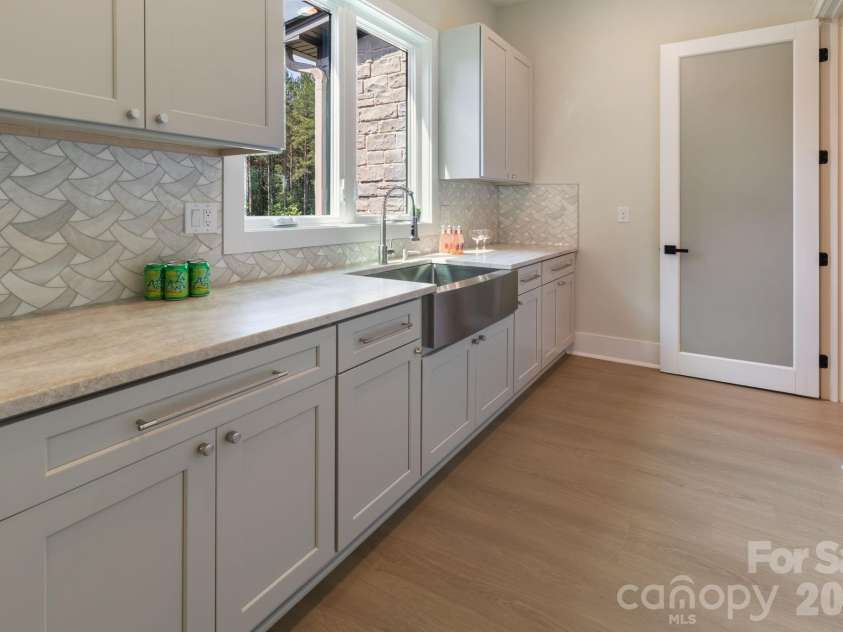 1427 Glasscock Road, Rock Hill, SC 29730.  MLS# CAR4376791, YatesRealty ID 28466. 