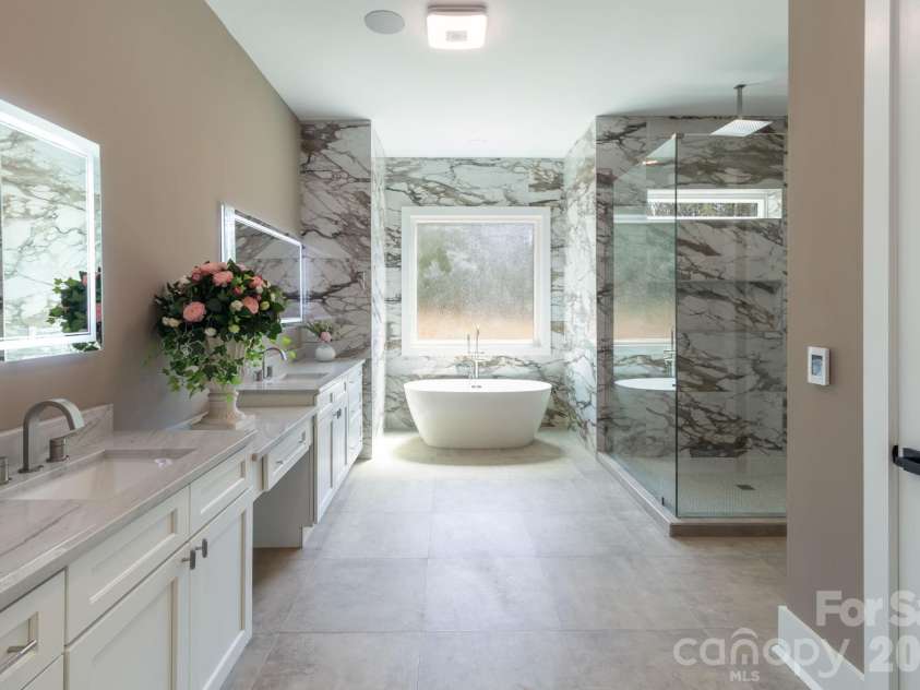 1427 Glasscock Road, Rock Hill, SC 29730.  MLS# CAR4376791, YatesRealty ID 28466. 