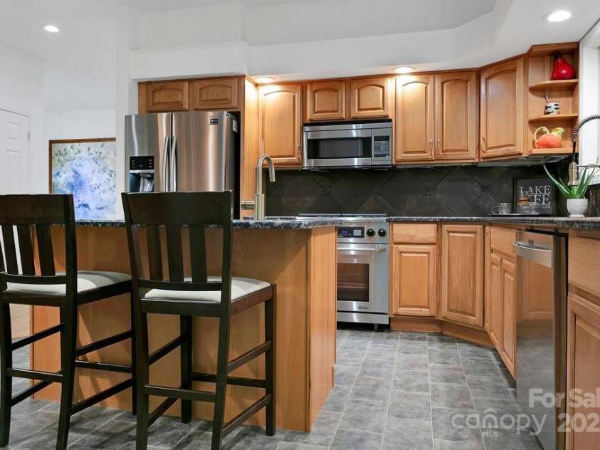 66 Ottaray Court, Brevard, NC 28712.  MLS# CAR4280807, YatesRealty ID 28466. Epicure Decor gas stove