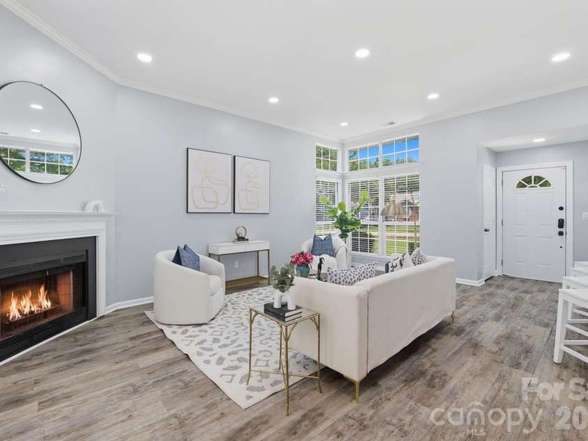 13501 Krislyn Woods Place, Charlotte, NC 28278.  MLS# CAR4388045, YatesRealty ID 28467. 