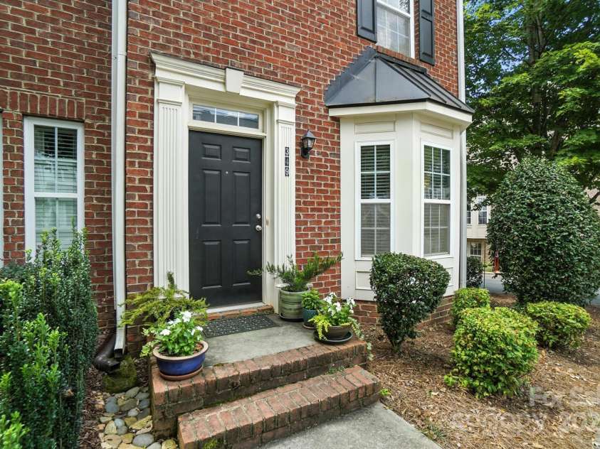 349 Armour Street, Davidson, NC 28036.  MLS# CAR4284517, YatesRealty ID 28467. 