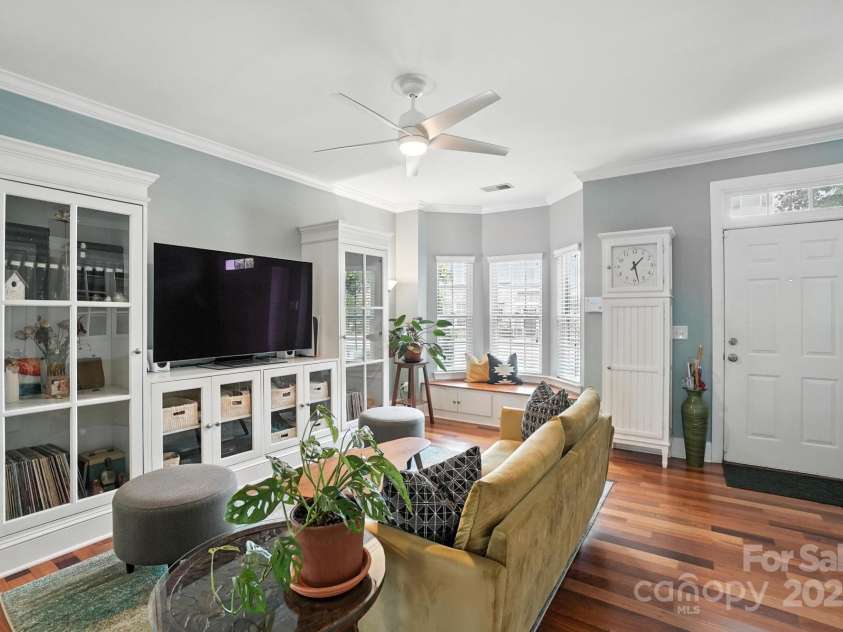 349 Armour Street, Davidson, NC 28036.  MLS# CAR4284517, YatesRealty ID 28467. 