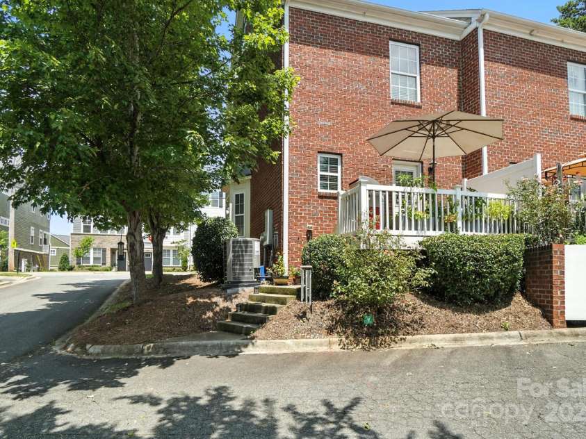349 Armour Street, Davidson, NC 28036.  MLS# CAR4284517, YatesRealty ID 28467. 